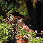 Hébergement de vacances House Walking Distance To By Renthousing *
