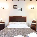 House Walking Distance To By Renthousing * Pollença