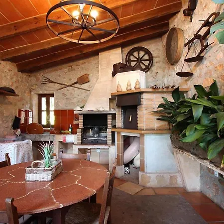 House Walking Distance To By Renthousing