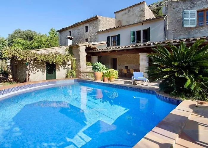 House Walking Distance To By Renthousing Сasa de vacaciones Pollensa