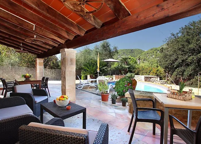 House Walking Distance To By Renthousing *