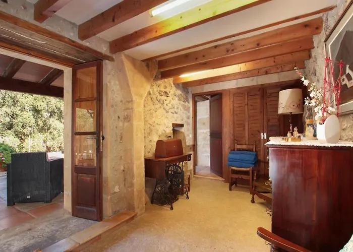 House Walking Distance To By Renthousing Pollensa