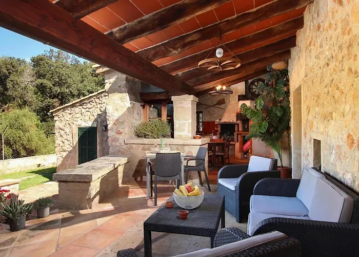 House Walking Distance To By Renthousing