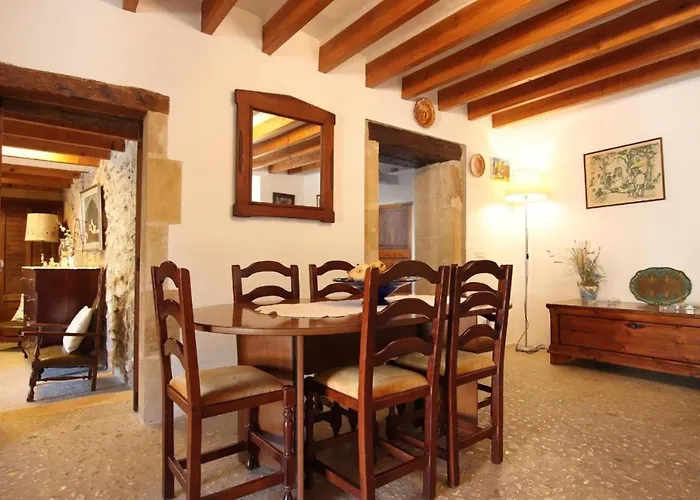 House Walking Distance To By Renthousing *