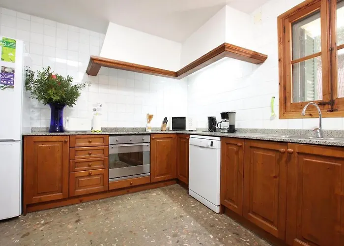 House Walking Distance To By Renthousing Pollença