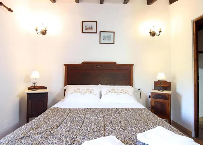 House Walking Distance To By Renthousing * Pollença